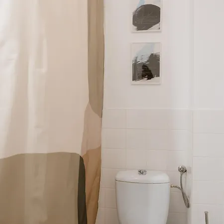 Black Habit Bed & Breakfast *