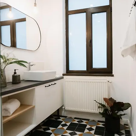 Bed & Breakfast Black Habit *