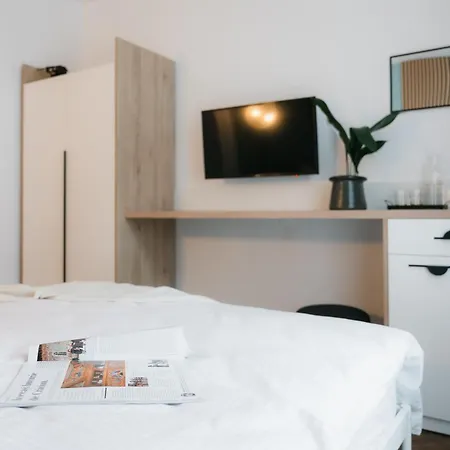 Black Habit * Boekarest