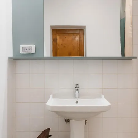 Bed and Breakfast Black Habit *