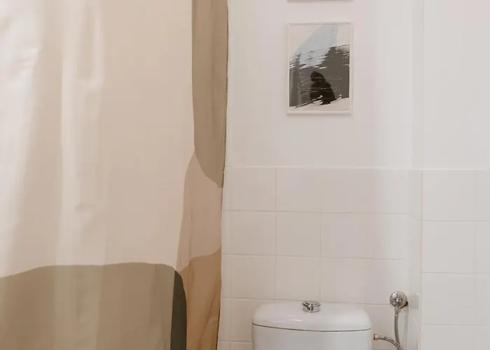 Black Habit Bed & Breakfast *